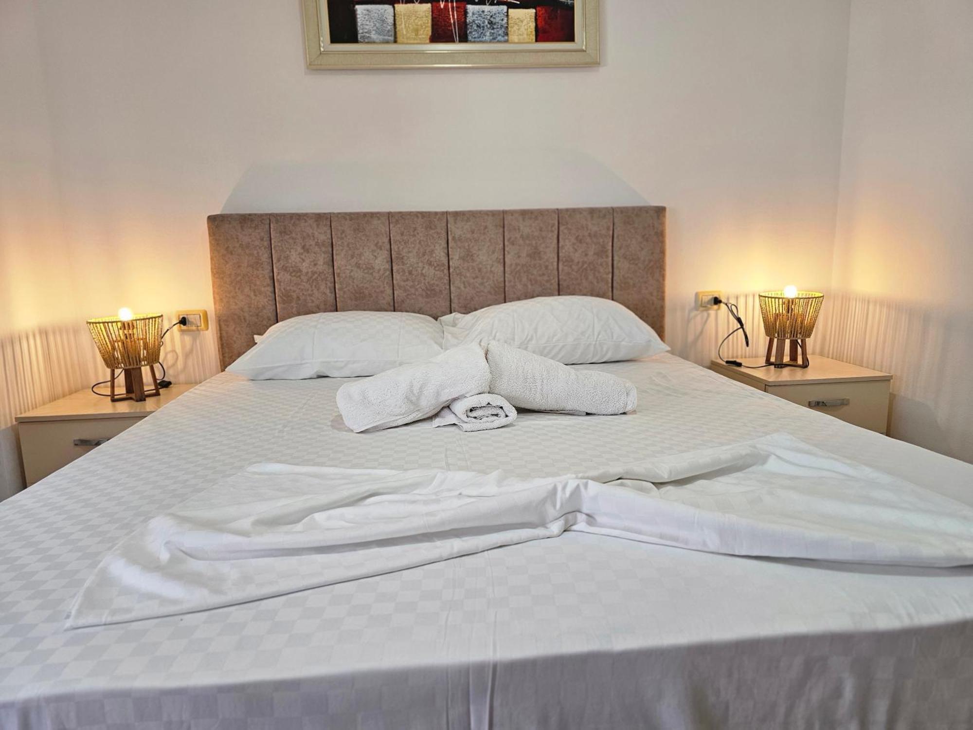 Bral One Bedroom - Near The